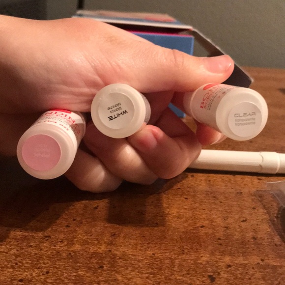 Acrylic nail kit - Picture 7 of 7